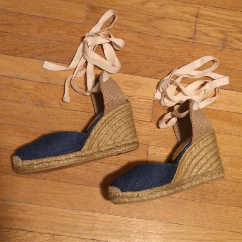 Jean Wedges - Picture 3 of 5